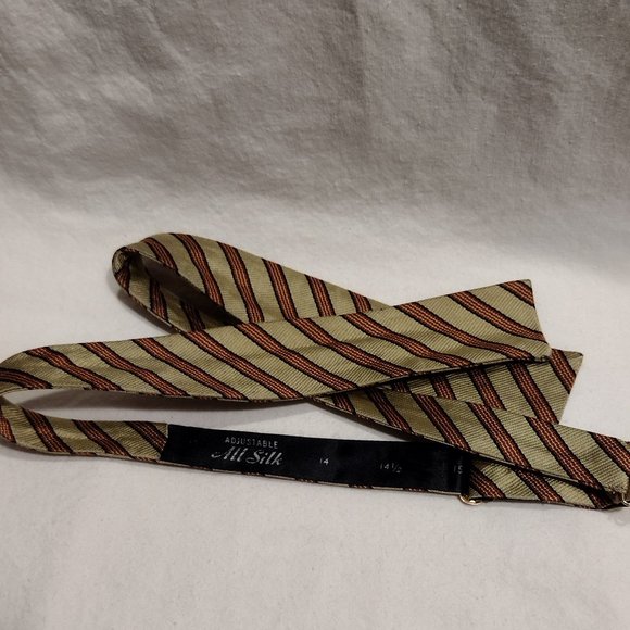 2 Bow/Ribbon Ties - Picture 5 of 6